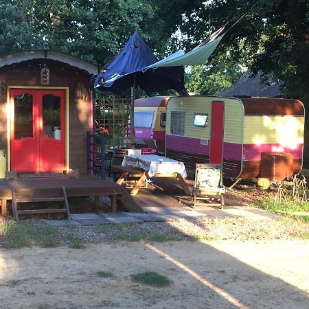 La Roulotte Chainoux Bains-sur-Oust Exterior foto